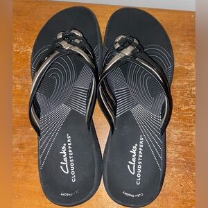 Clark’s Cloudstepper Sandals. Black and Bronze. Size 8M